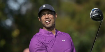 Tiger Woods se somete a una 5ta cirugía de espalda