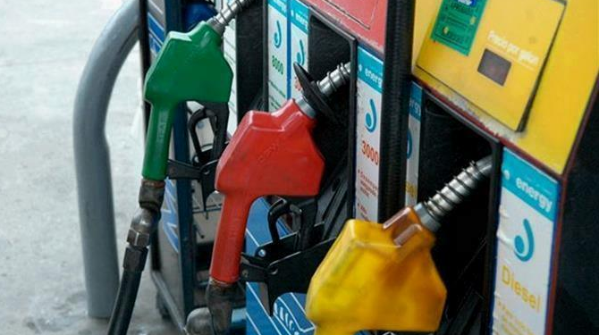 Combustibles suben entre 1.40 y 3.50 pesos y el precio del GLP fue congelado