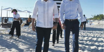 Collado promete recuperar el turismo del país