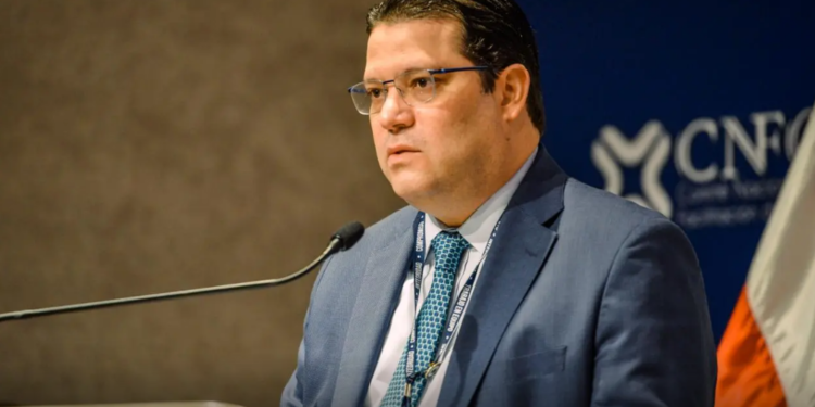 Aduanas promete reducir a 24 horas el retiro de carga de los puertos