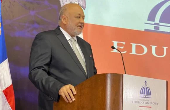 Fulcar estima “falsa” información sobre compra de las laptops