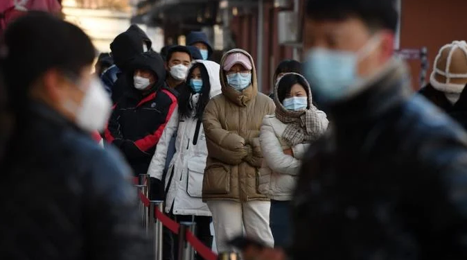 China cierra una ciudad de 11 millones de habitantes tras más de cien casos