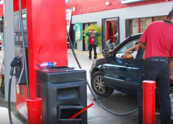 Congelan los precios de todos los combustibles