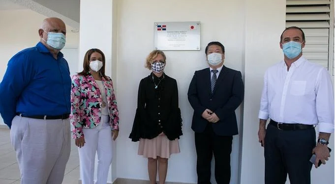 Embajada del Japón en apoyo al Hogar del Niño de La Romana