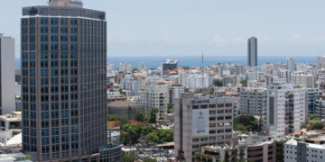 Economista Luis Vargas cree que hay fuertes presiones para que se haga una reforma fiscal a la ligera