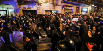 Quinta noche de disturbios en España por el encarcelamiento de Pablo Hásel