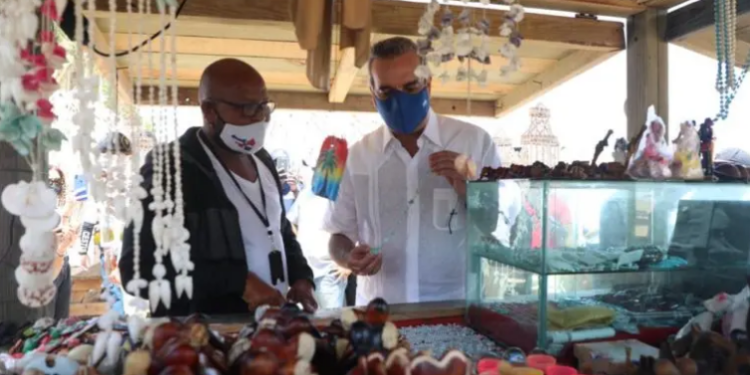 Abinader: Gobierno ha creado 60 mil empleos directos y 200 mil indirectos