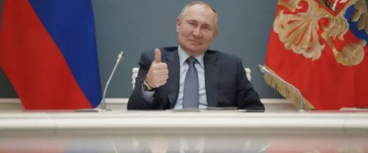 Putin firma la ley que le permitirá estar en el poder hasta 2036