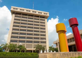 Banco Mundial y FMI pronostican economía dominicana crecerá 5.5 % en 2021