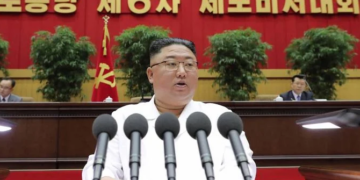 Kim Jong-un insta a una nueva «ardua marcha» ante dificultades económicas