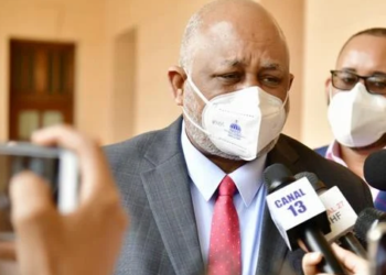 Colegios serán sancionados si imparten docencia presencial sin autorización