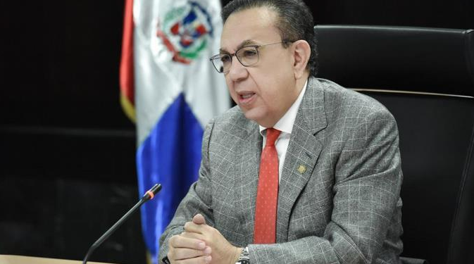 Repunta la economía con 3.3% en primer trimestre de este año