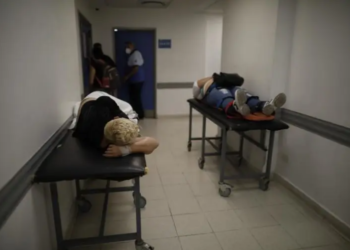 Argentina prolonga restricciones por rebrote de COVID-19