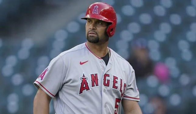 Albert Pujols dado de baja por Angelinos