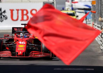 Leclerc domina los primeros entrenamientos libres en su casa en Mónaco
