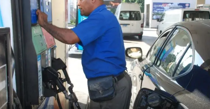 Congelan precios de todos los combustibles