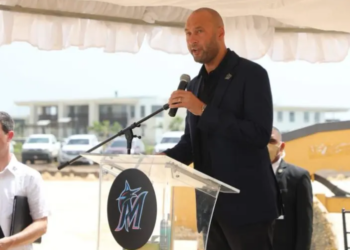 Abinader encabeza el inicio de construcción de una academia propia de los Marlins