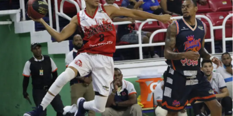 La Liga Nacional de Baloncesto aprueba cambios de jugadores