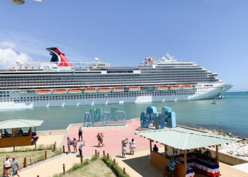 El turismo de cruceros reabre con 2,500 viajeros