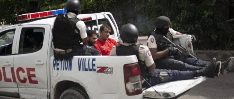 FBI y DNI de Colombia investigan asesinato den Moïses