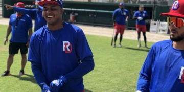 Erick Mejía y Denyi Reyes se reportaron a preparación