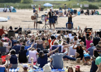 EEUU: Preocupa alza de COVID al director de salud pública