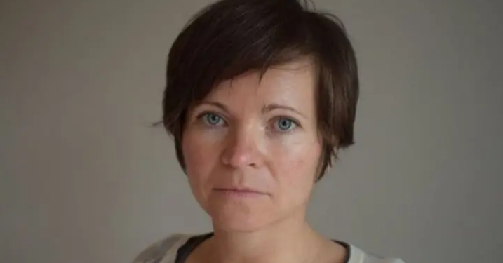 Reportera de la BBC que lleva enferma de covid-19 desde marzo de 2020: «¿Mejoraré en algún momento?»