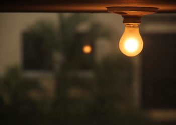 ¿Por qué el Gobierno aumenta cada tres meses la tarifa eléctrica?