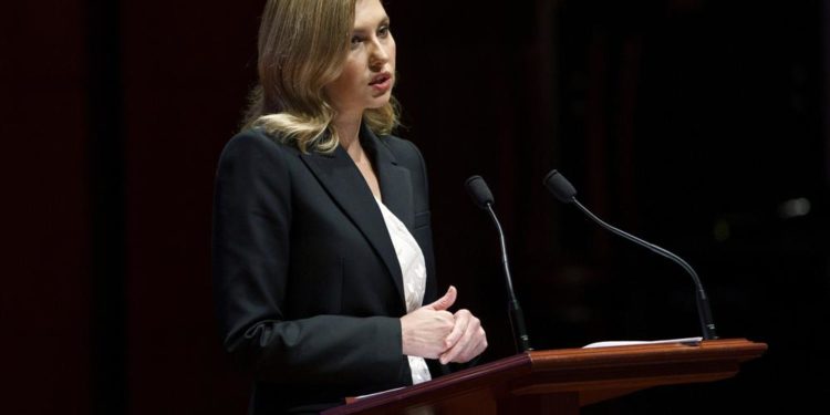 “Más ayuda para Ucrania” es la petición de la primera dama ucraniana en EEUU