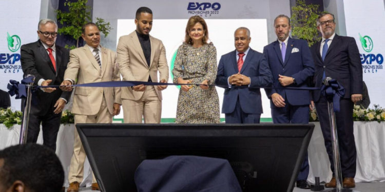 Garantizar empleos a los jóvenes es una política del Gobierno, asegura vicepresidenta