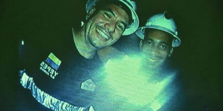 Rescatistas no saben cuánto tardarán en sacar a los mineros atrapados