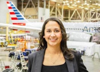 Una dominicana, la primera mujer en ser vicepresidenta de mantenimiento en America Airlines