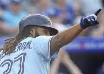 Con 3 hits de Guerrero, Azulejos doblegan Cerveceros