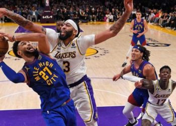 Denver se pone a un paso de las Finales tras vencer a Lakers 119-108