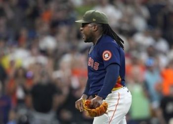 Framber Valdez lanza blanqueada de cuatro hits; Astros superan a Atléticos