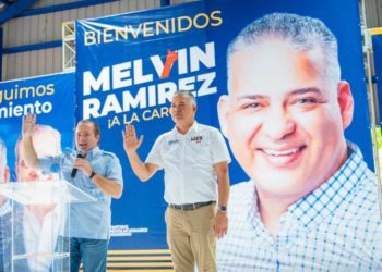 PRM juramenta al exalcalde de Sánchez, Melvin Ramírez