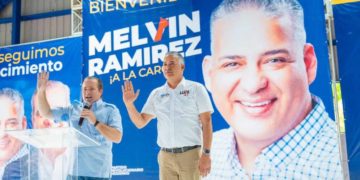 PRM juramenta al exalcalde de Sánchez, Melvin Ramírez