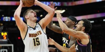 Nuggets aplastan a Suns y se instalan en la final del Oeste