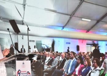 Abinader afirma que invirtió 50,000 millones en servicios