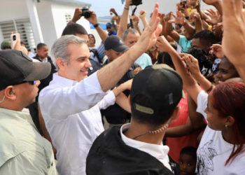 Abinader se afana por preservar capital político