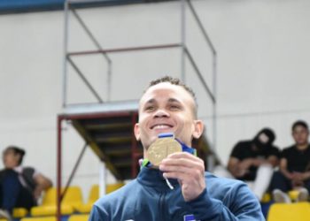 Audrys Nin culmina la jornada conquistando oro y plata en Gimnasia