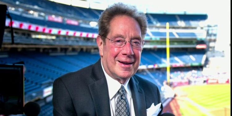 Cronista de radio de los Yankees es golpeado por pelota bateada por Justin Turner