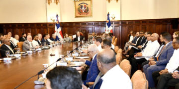 Gobierno reforestará 320 mil tareas en cuencas hidrográficas del país