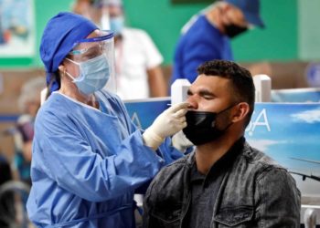 Neumólogos piden retomar uso de mascarilla ante aumento de Covid-19 y otras enfermedades respiratorias