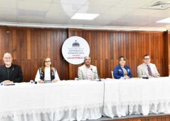 Salud Pública clausura 12 nuevos centros médicos por anomalías