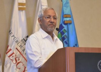 Ministro de Educación anuncia padres recibirán bono de RD$ 1,000 por hijo al inicio de año escolar